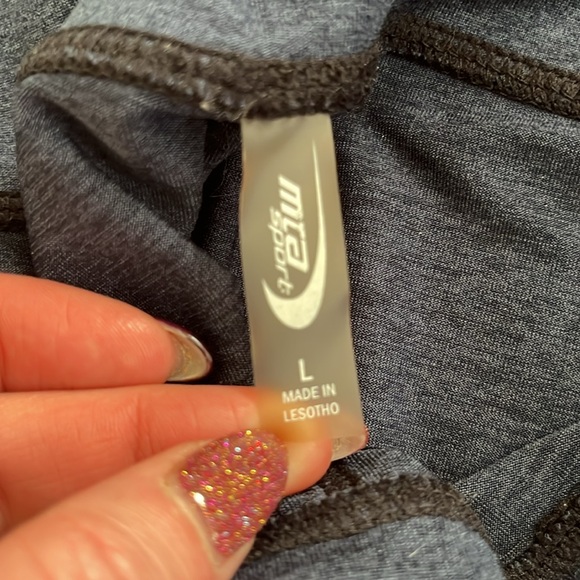 ⭐️MTA Sport ⭐️ Women’s Leggings with pockets! - Picture 2 of 2